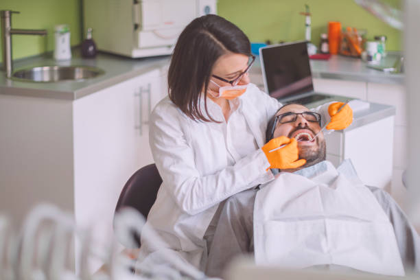 Best Broken or Cracked Tooth Emergency Dentist in Stratford, TX